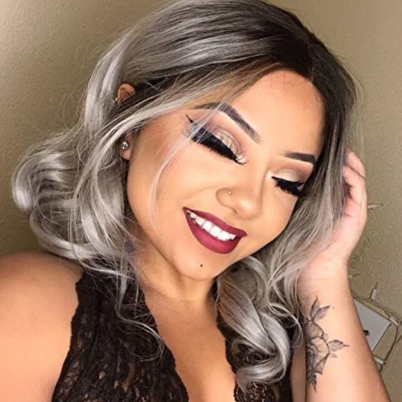 🦄 12” GREY OMBRESHORT BODY WAVY BOB LACE FRONT WIGARRIVES NEW💖